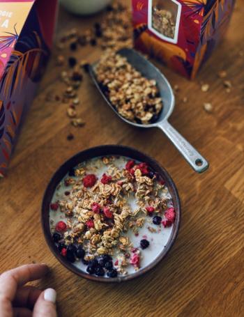 Hester's Life Áfonyás-málnás Granola 300g 2.Kép